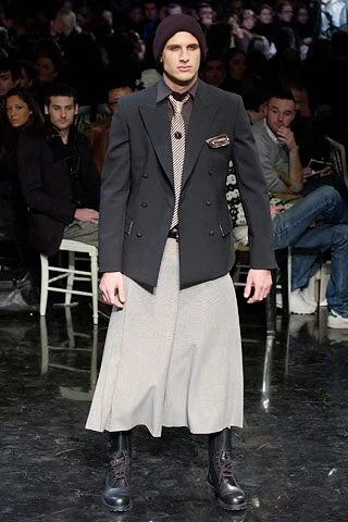 Look 18